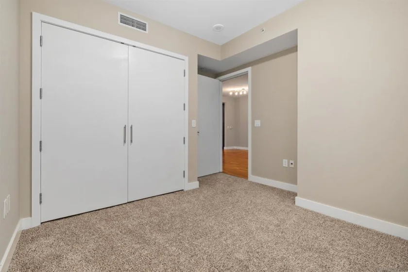1325 Pacfiic Hwy. #2503 photo 27