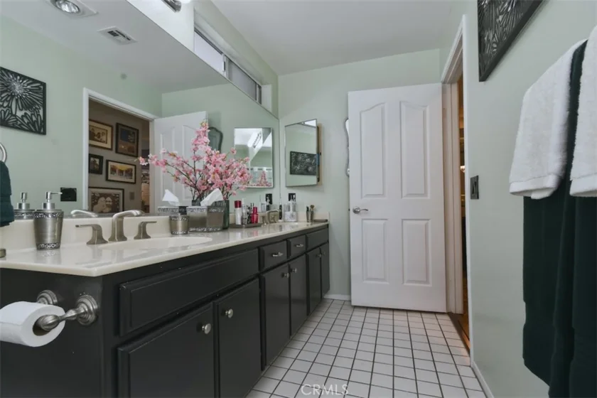 4455 Hazeltine #208 photo 25