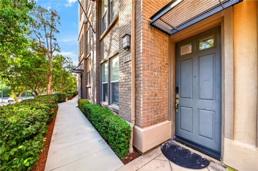 2260 Clark photo 1