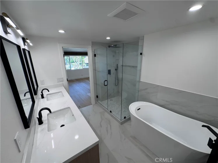 558 Vista Flora photo 30