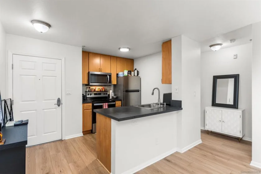 1435 India Street #405 photo 5