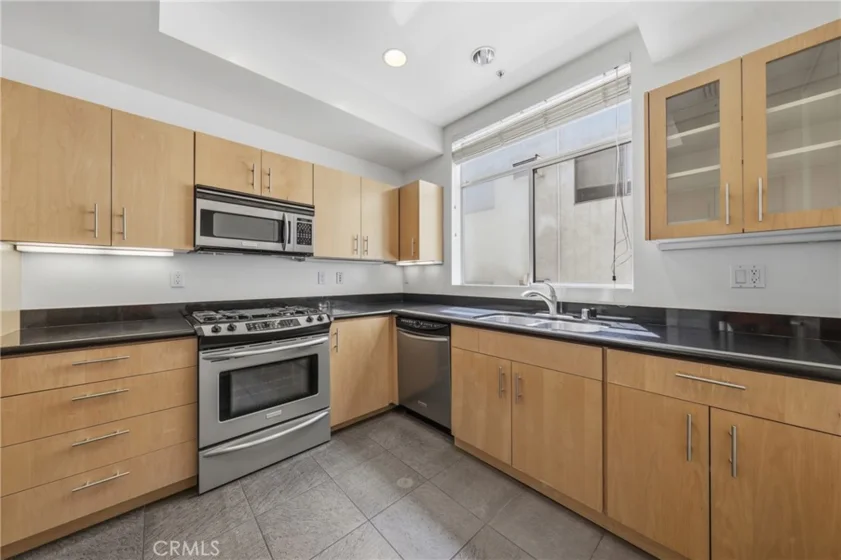 10911 Wellworth #1A photo 29