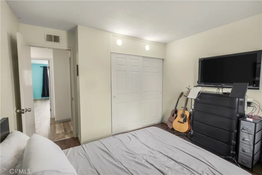 1401 W Cerritos #64 photo 14