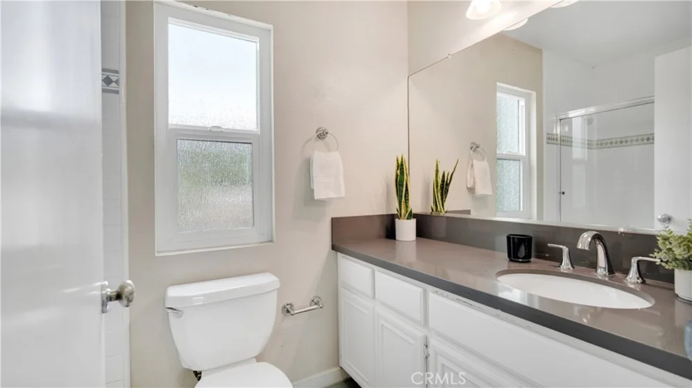 158 N Singingwood Street #2 photo 38