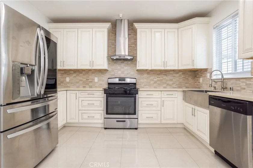 18347 Saticoy Street #35 photo 6
