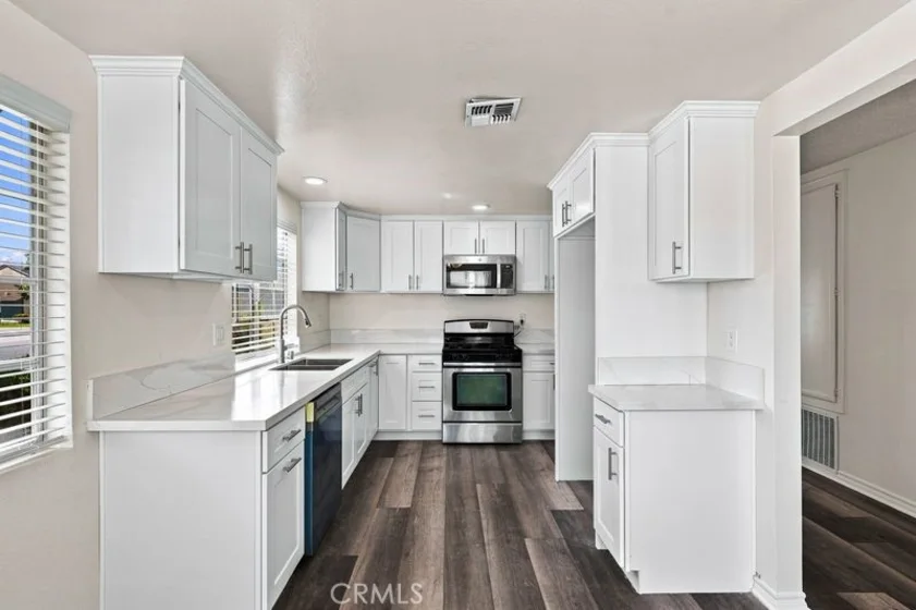 2412 Turnbridge Glen photo 8