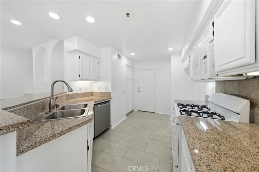 12921 Ternberry Court photo 8