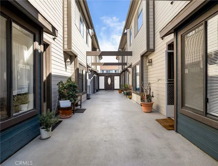 1600 Redondo Avenue #2 photo 17