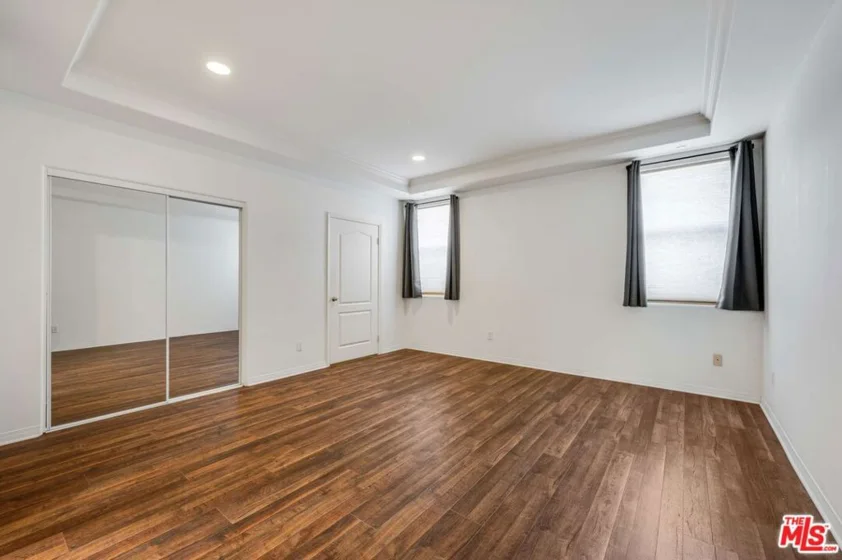 10924 Bloomfield Street #7 photo 17