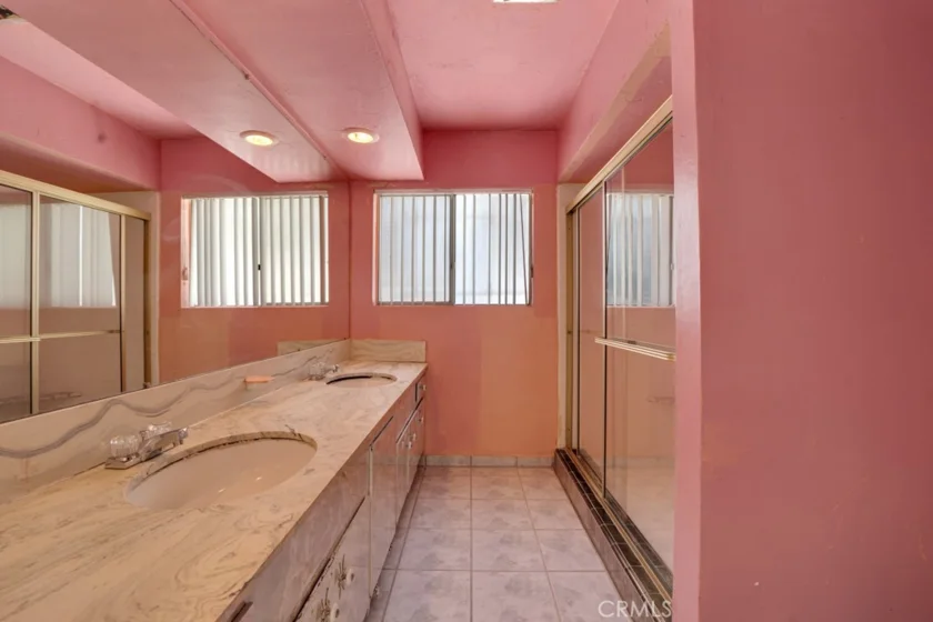 7560 Hollywood Boulevard #110 photo 16