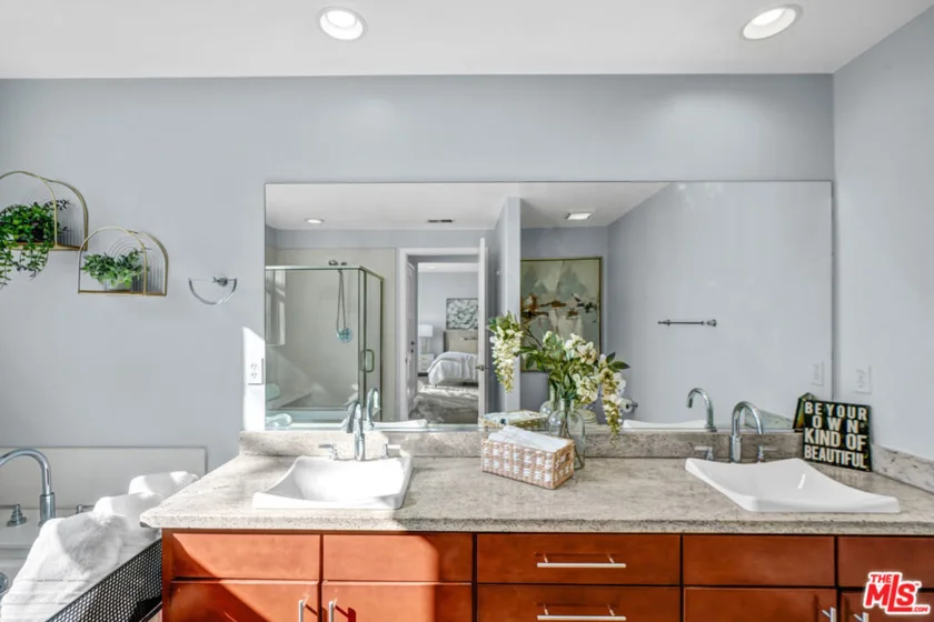 14412 Killion Street #205 photo 20