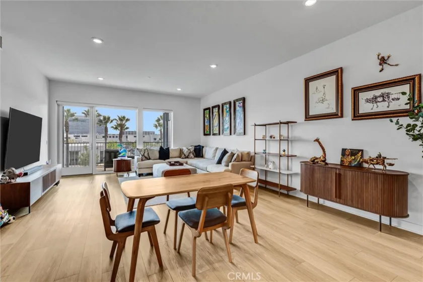 2307 Rivington photo 8