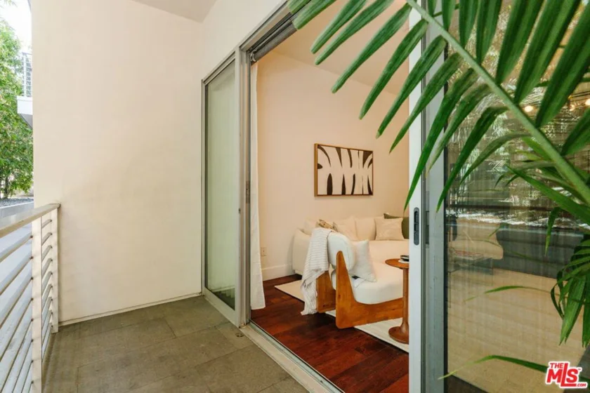 6735 Yucca Street #101 photo 30