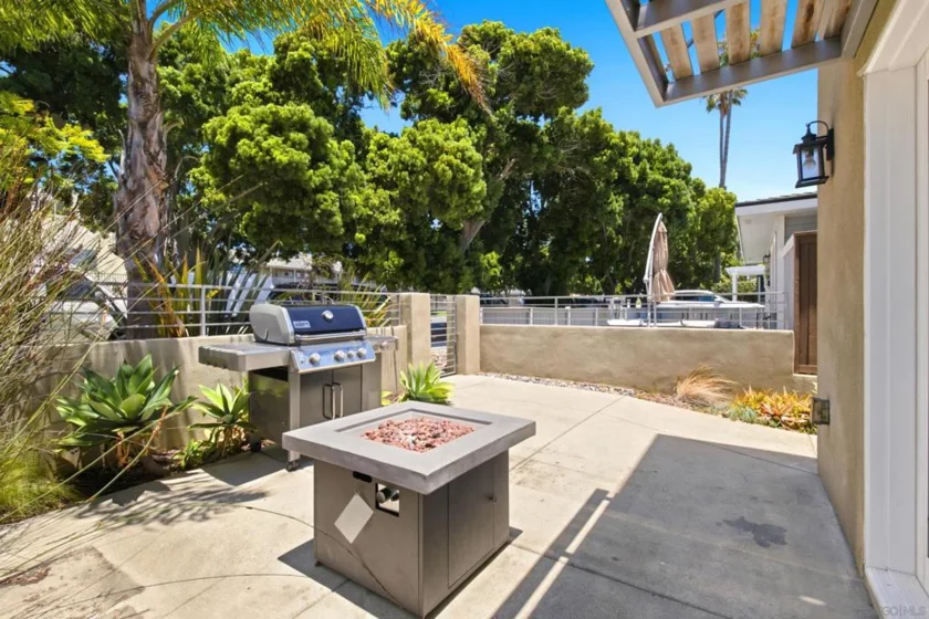 1323 Felspar Street photo 21
