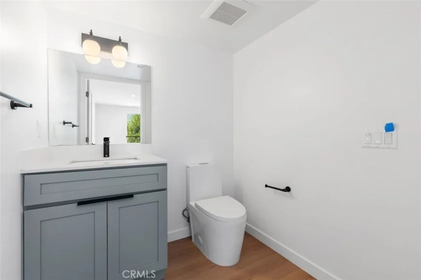 176 N Catalina Avenue #403 photo 9