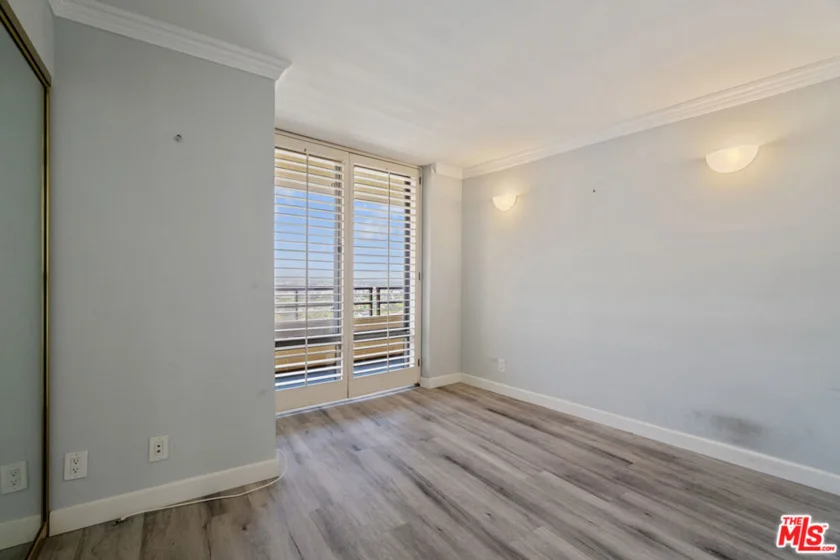 4314 Marina City Drive #1118 photo 32