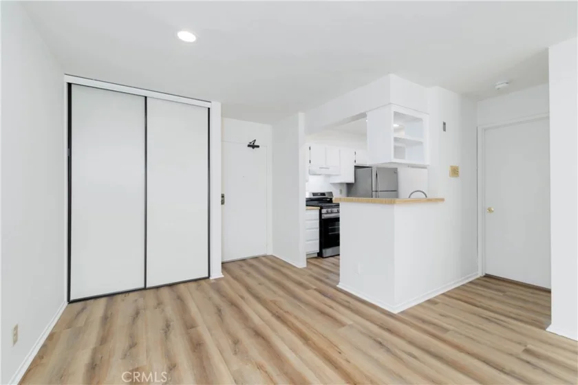 1119 Albany #226 photo 20