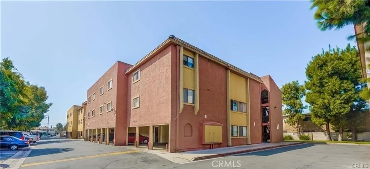 1017 W Bishop Street #A photo 2