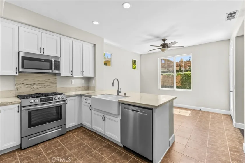 28403 Ravenna photo 22