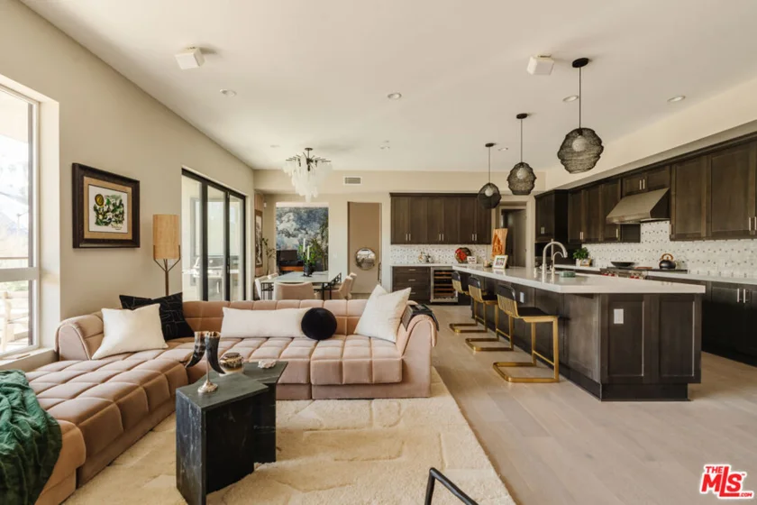 12765 Bluff Creek Drive #1 photo 32