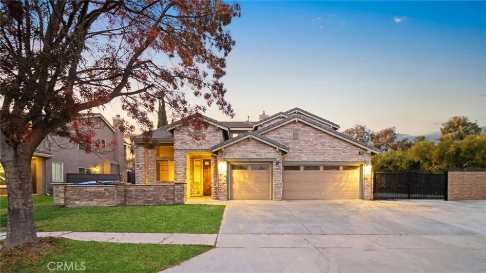 33557 Eugenia Lane photo 1