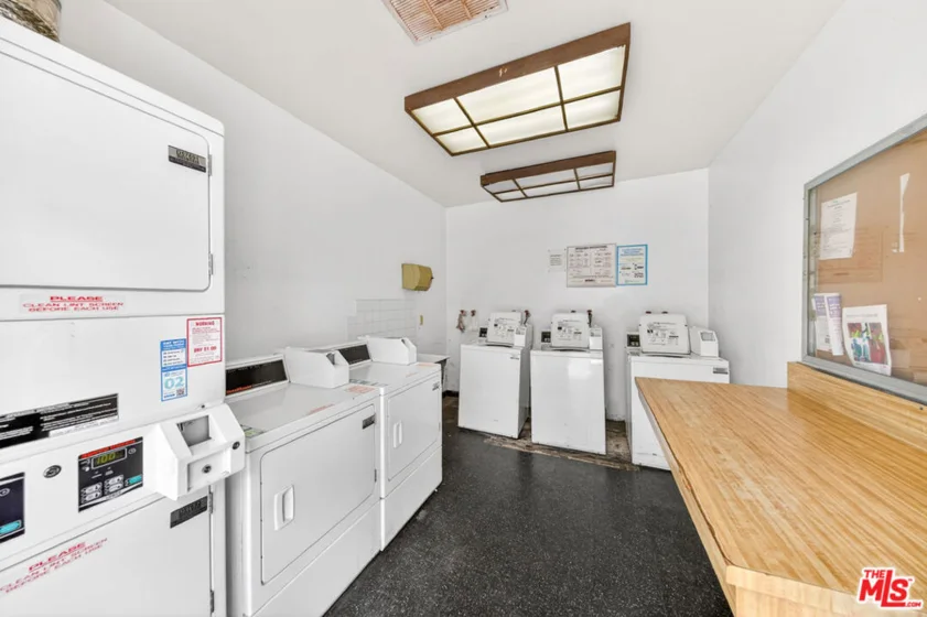 1118 Valencia Street #310 photo 35