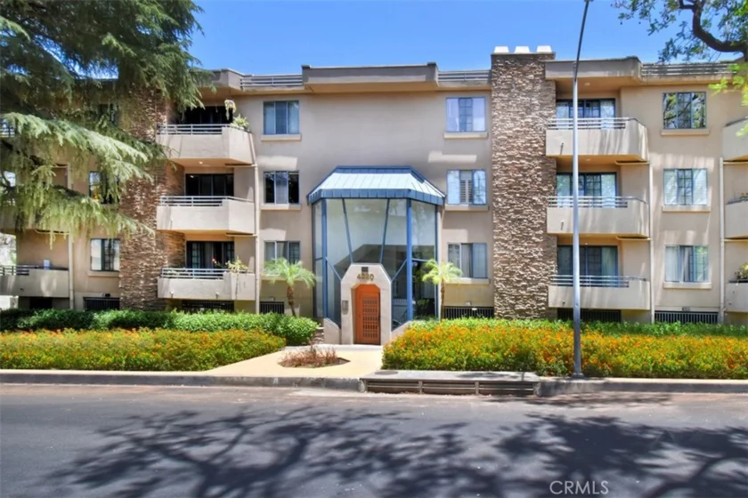 4230 Stansbury Avenue #201 photo 1