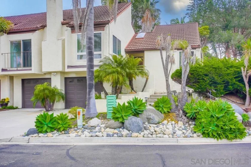 2348 Nicklaus Drive photo 1