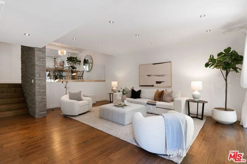 4739 La Villa Marina #F photo 1