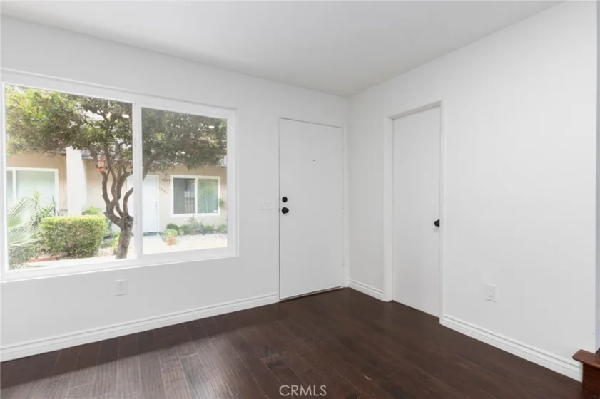 1321 Oakdale Avenue photo 1