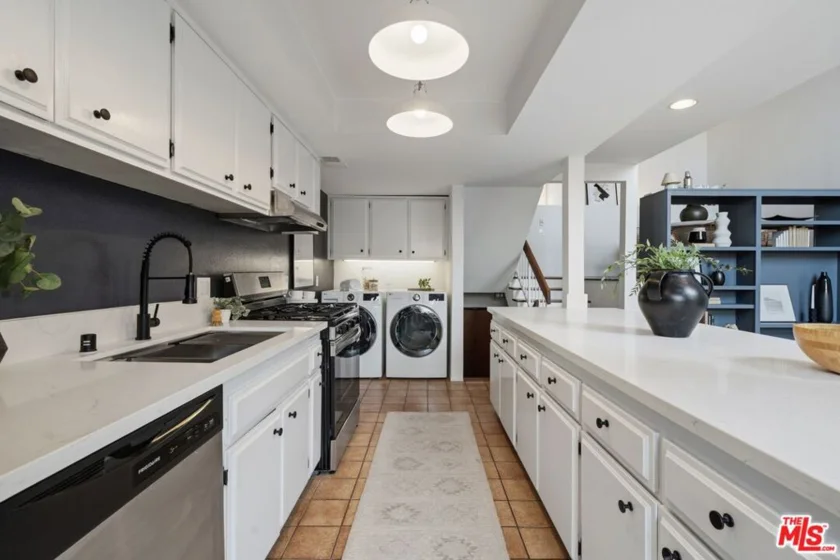 12806 Pacific Avenue #8 photo 5