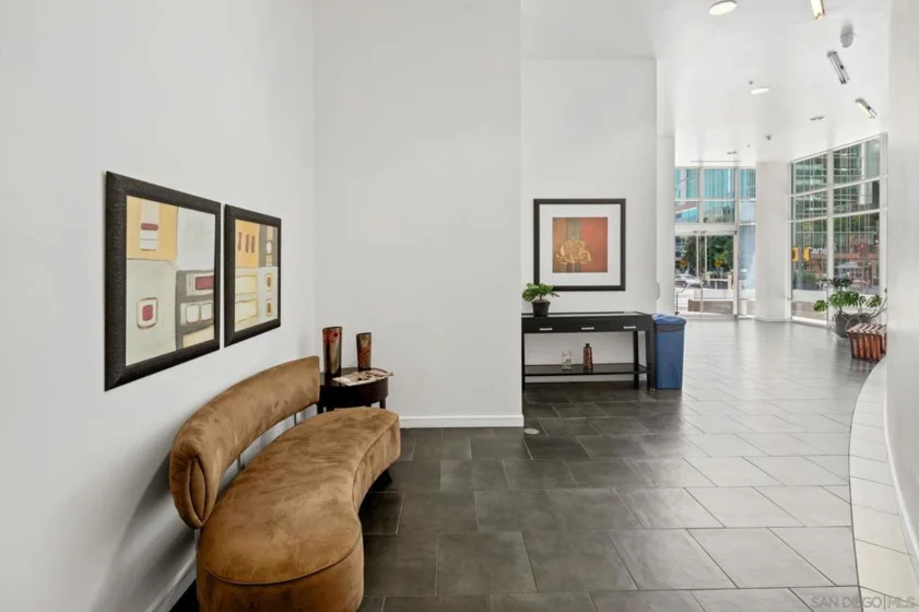 350 W Ash Street #809 photo 37