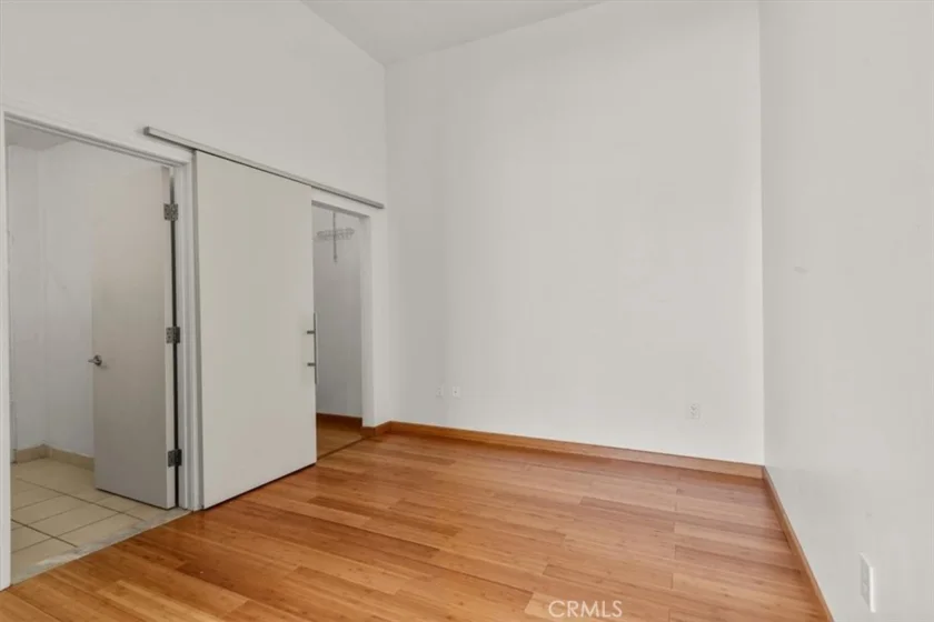 1100 Wilshire Boulevard #1812 photo 23