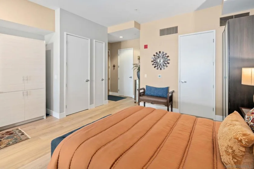 350 W Ash Street #809 photo 23