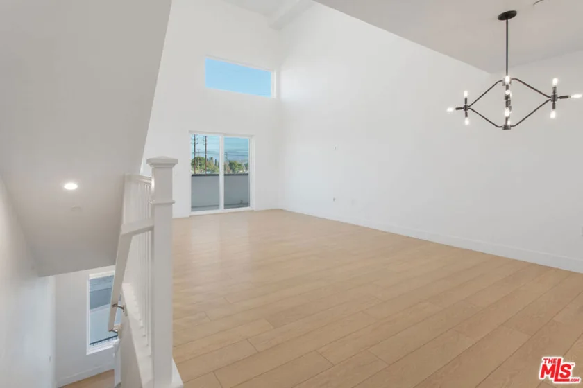 11212 W Victory Boulevard #7 photo 5