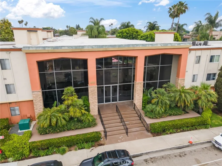 400 N Acacia Avenue #B12 photo 26
