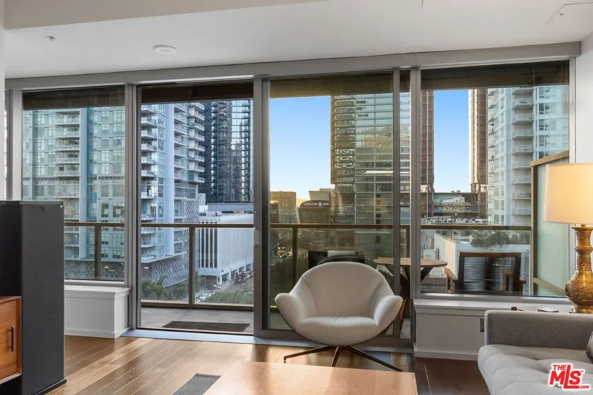 1155 S Grand Avenue #808 photo 27