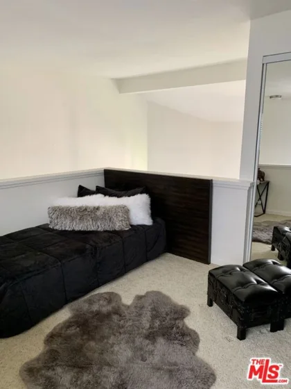 5535 Canoga Avenue #319 photo 18