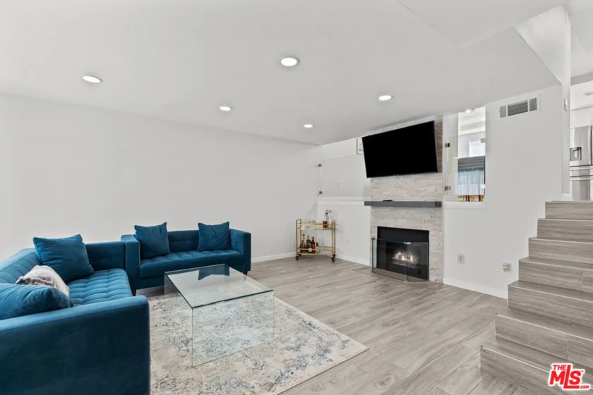 14500 Van Nuys Boulevard #46 photo 1
