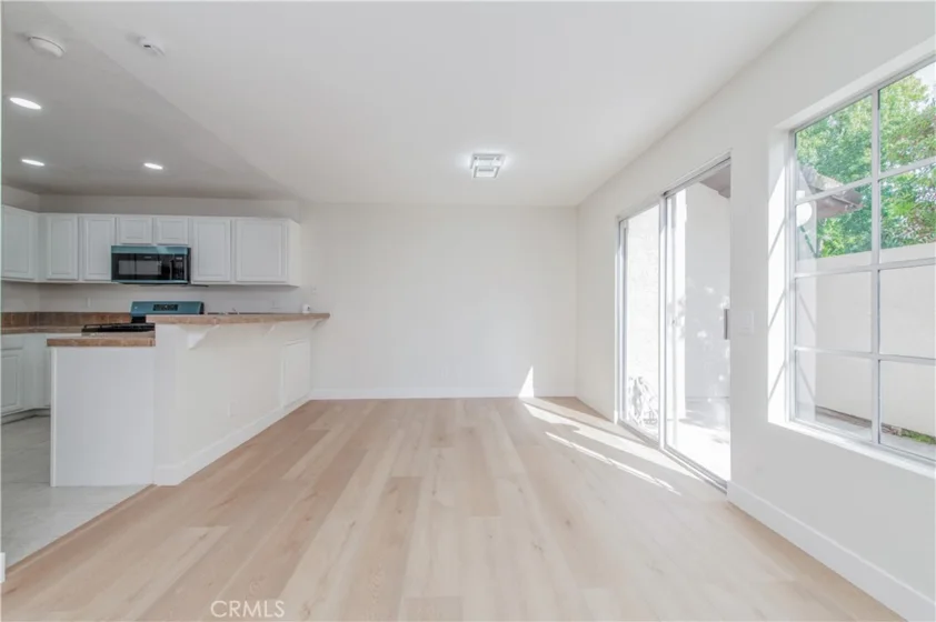 107 Oxford #34 photo 3