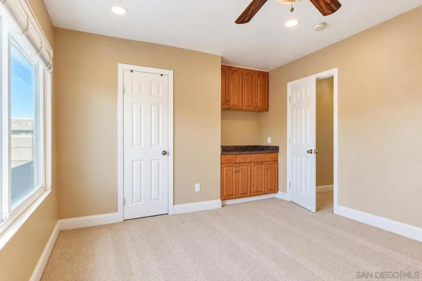 310 Sun Court photo 18