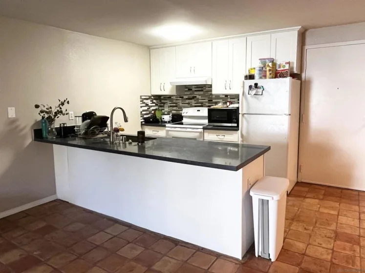 8332 Regents Road #1F photo 25