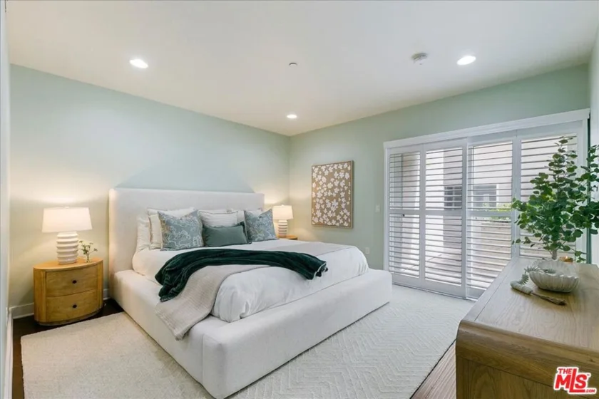 11115 Acama Street #107 photo 17