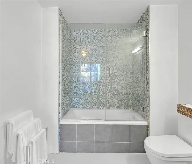 217 S Marengo #110 photo 18