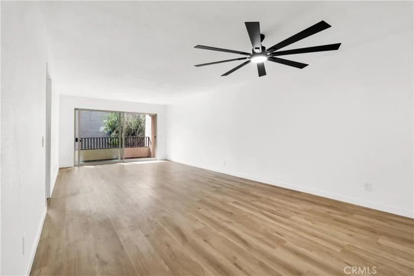 2514 Clairemont #107 photo 7