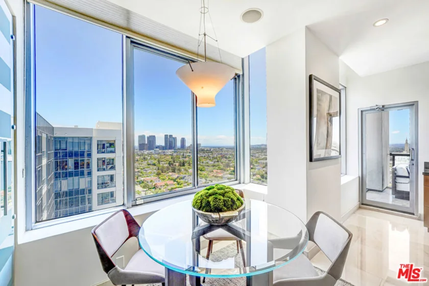 10724 Wilshire Boulevard #1607 photo 5