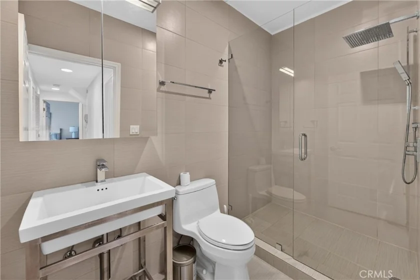 1820 Holmby Avenue #1 photo 23