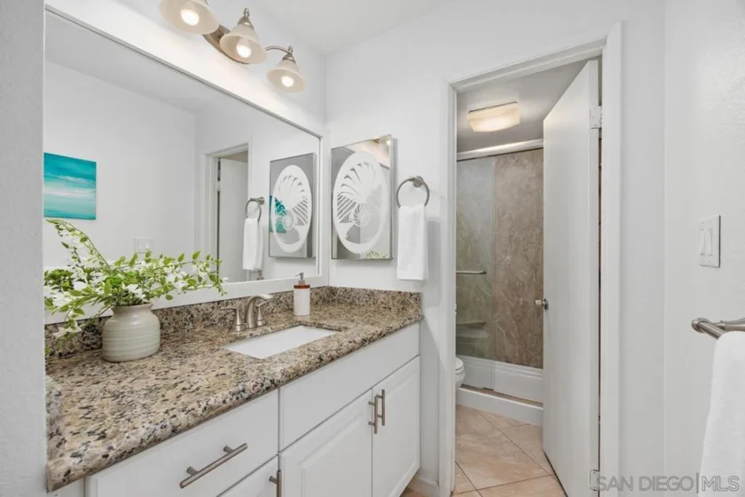 7565 Charmant Drive #417 photo 17