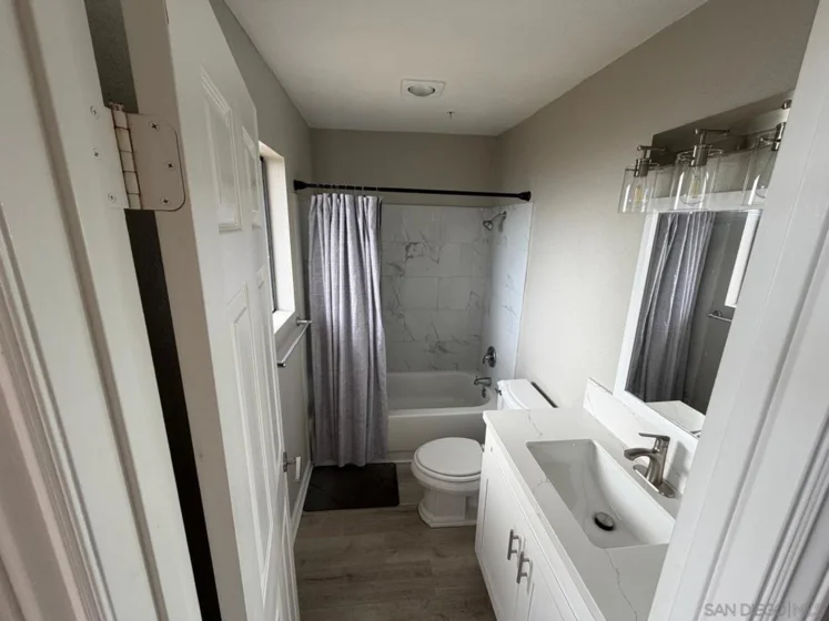 4041 Oakcrest Drive #307 photo 14