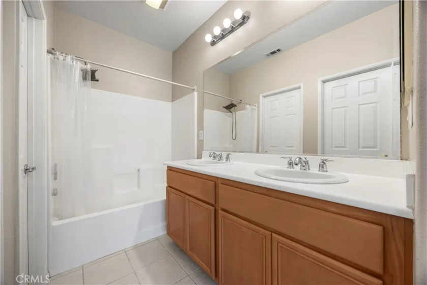1800 E Lakeshore Drive #1601 photo 14